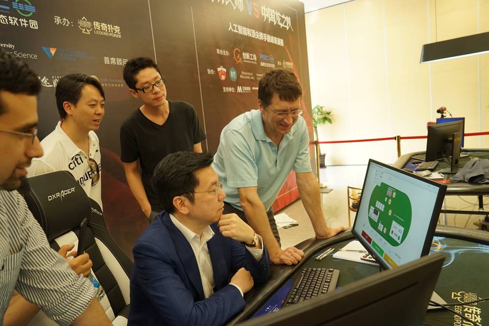 Kai-Fu Lee of Sinovation Ventures and Tuomas Sandholm of CMU at the poker tournament in southern China.